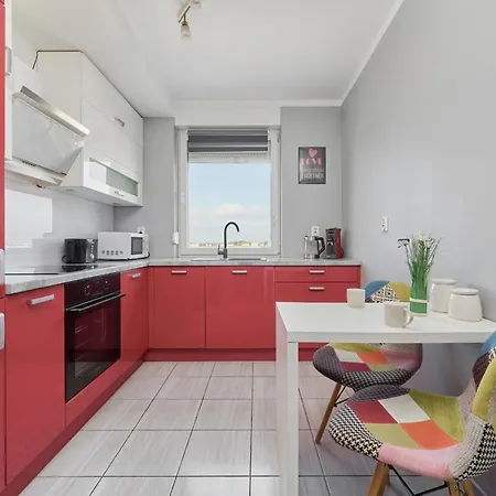 Comfortable 50 M2 With 1 Bedroom In By Renters * Breslavia