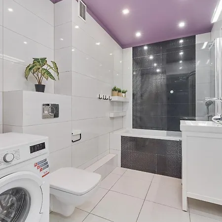 Appartamento Comfortable 50 M2 With 1 Bedroom In By Renters Breslavia